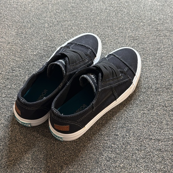 NWOT Jenn Ardor sneakers size 9 - Picture 3 of 4